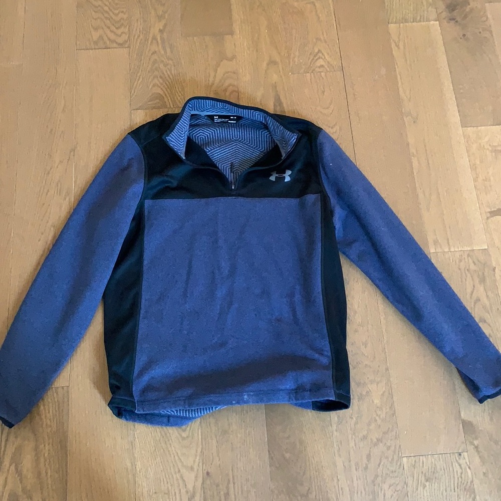 Under armor sweatshirt